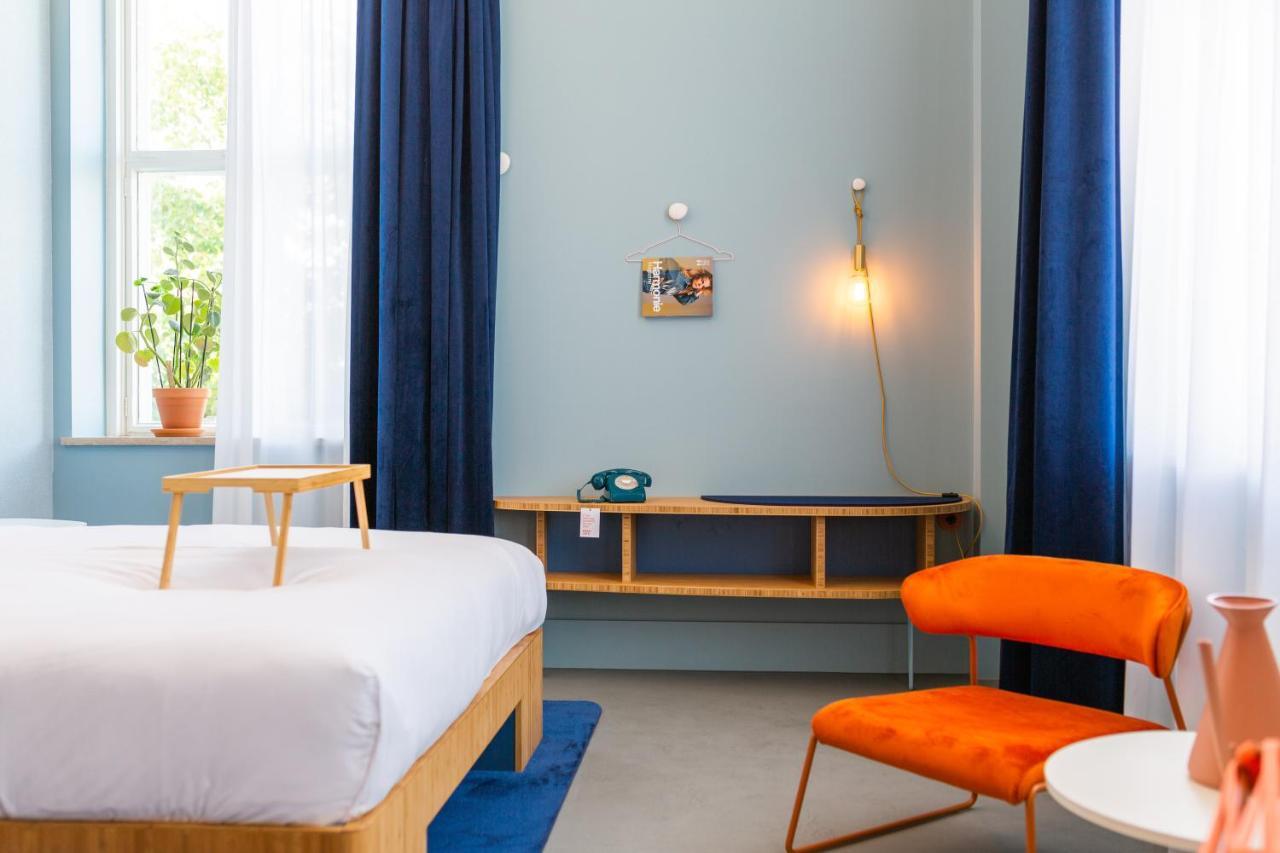 Vie Via - Your Hotel レーワールデン エクステリア 写真