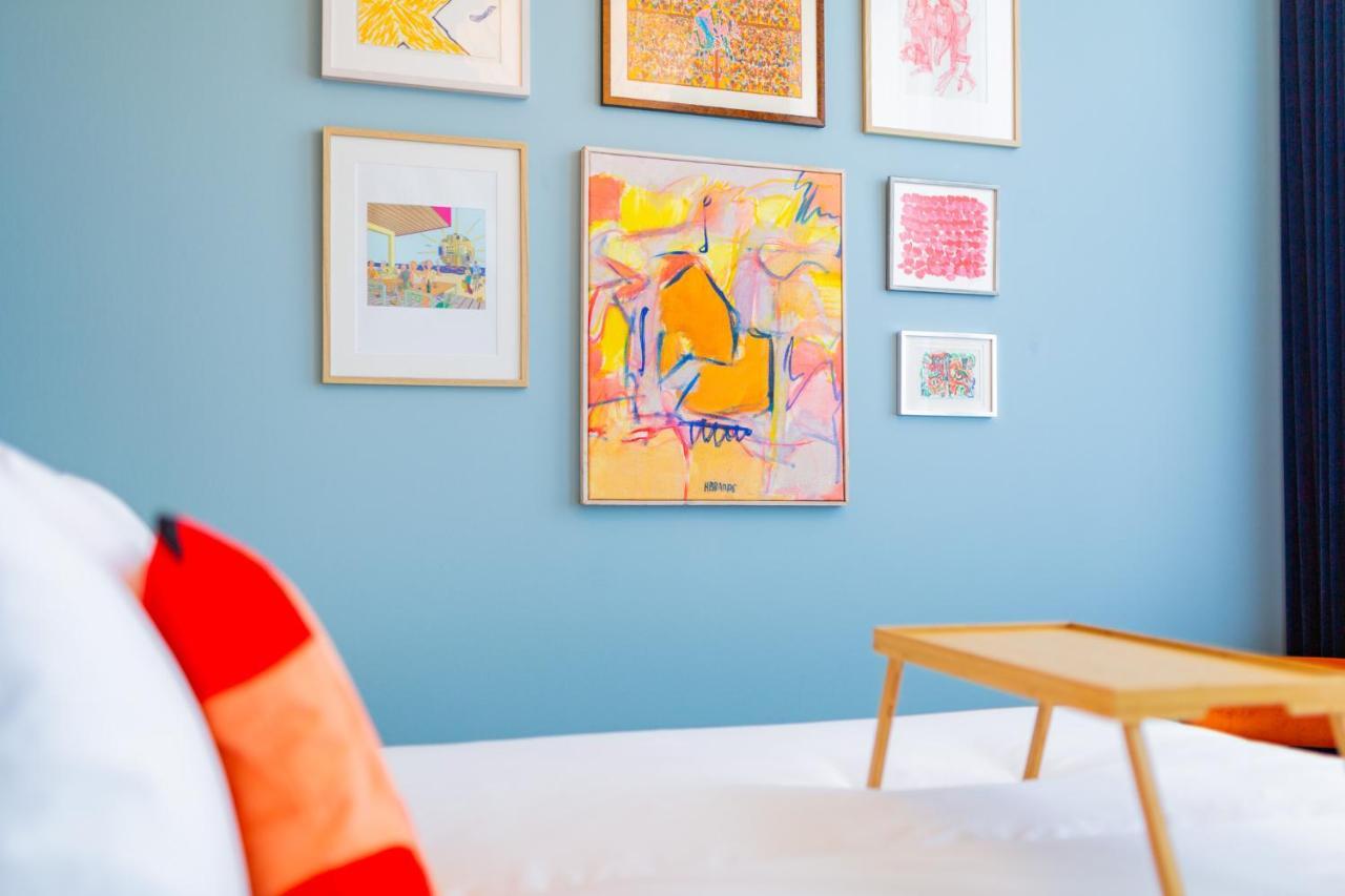 Vie Via - Your Hotel レーワールデン エクステリア 写真