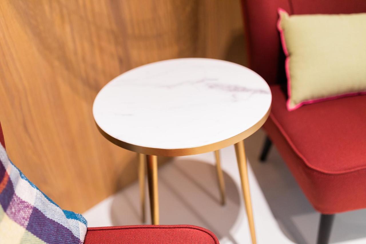 Vie Via - Your Hotel レーワールデン エクステリア 写真