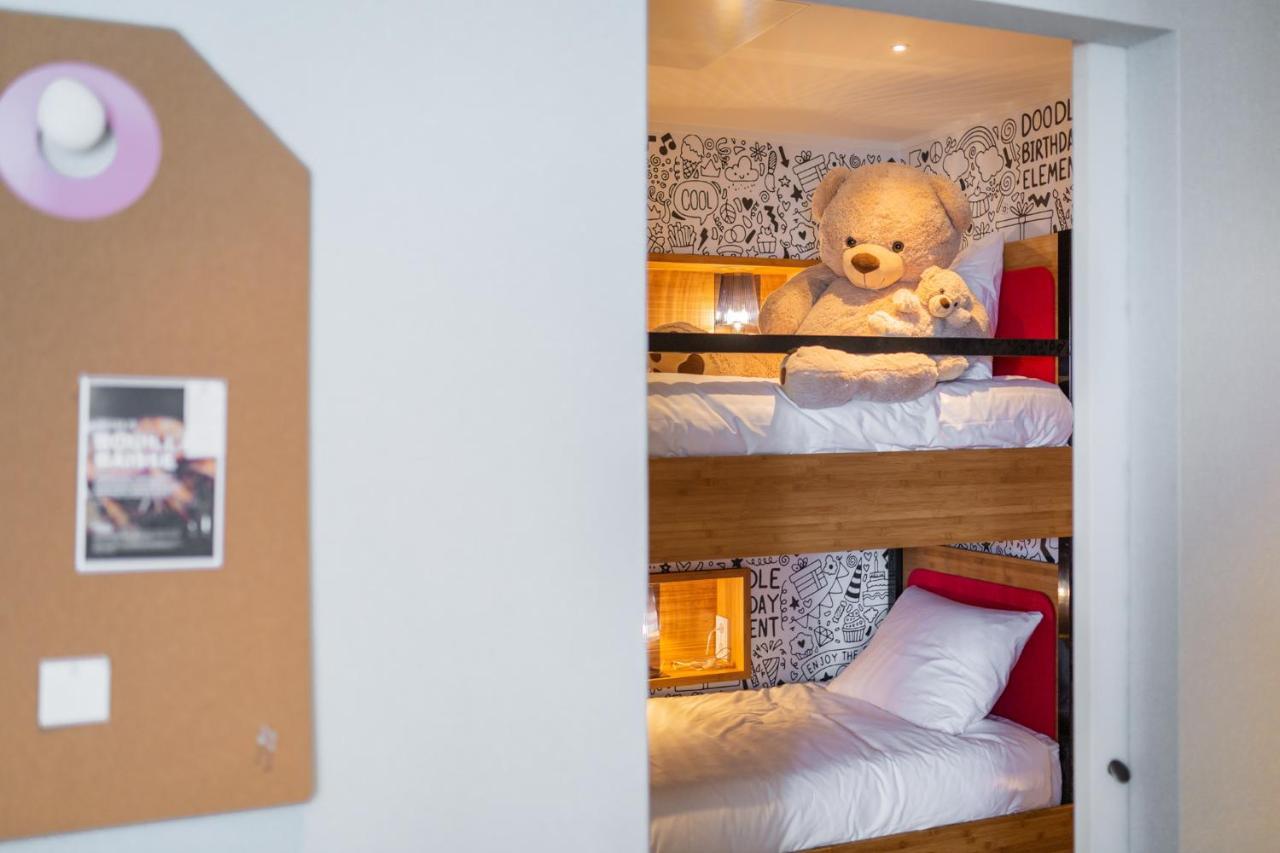 Vie Via - Your Hotel レーワールデン エクステリア 写真
