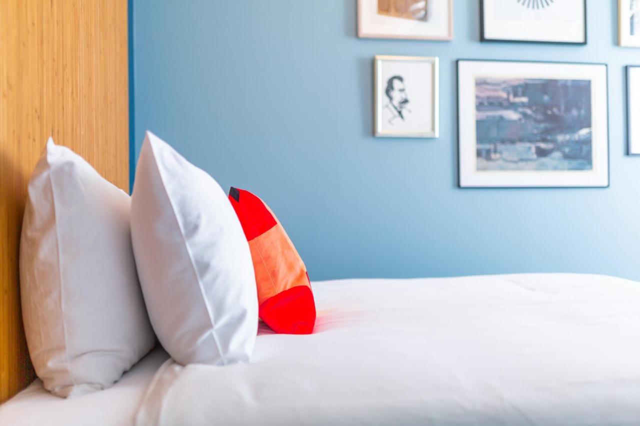 Vie Via - Your Hotel レーワールデン エクステリア 写真
