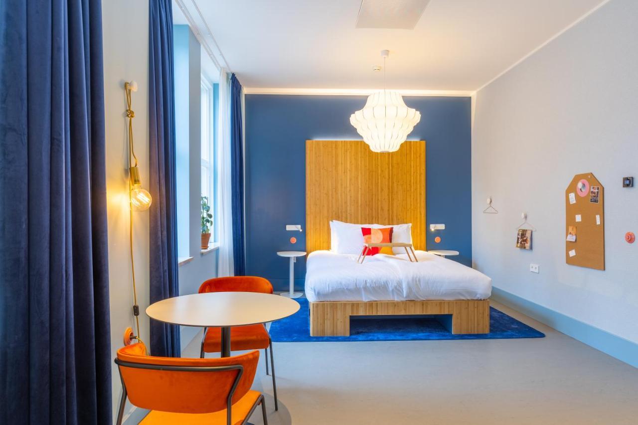 Vie Via - Your Hotel レーワールデン エクステリア 写真