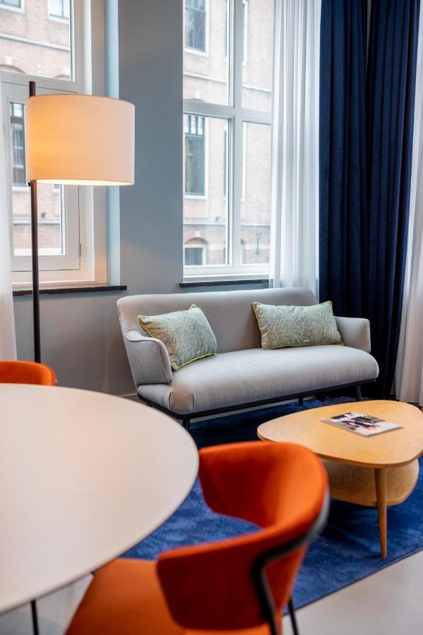 Vie Via - Your Hotel レーワールデン エクステリア 写真